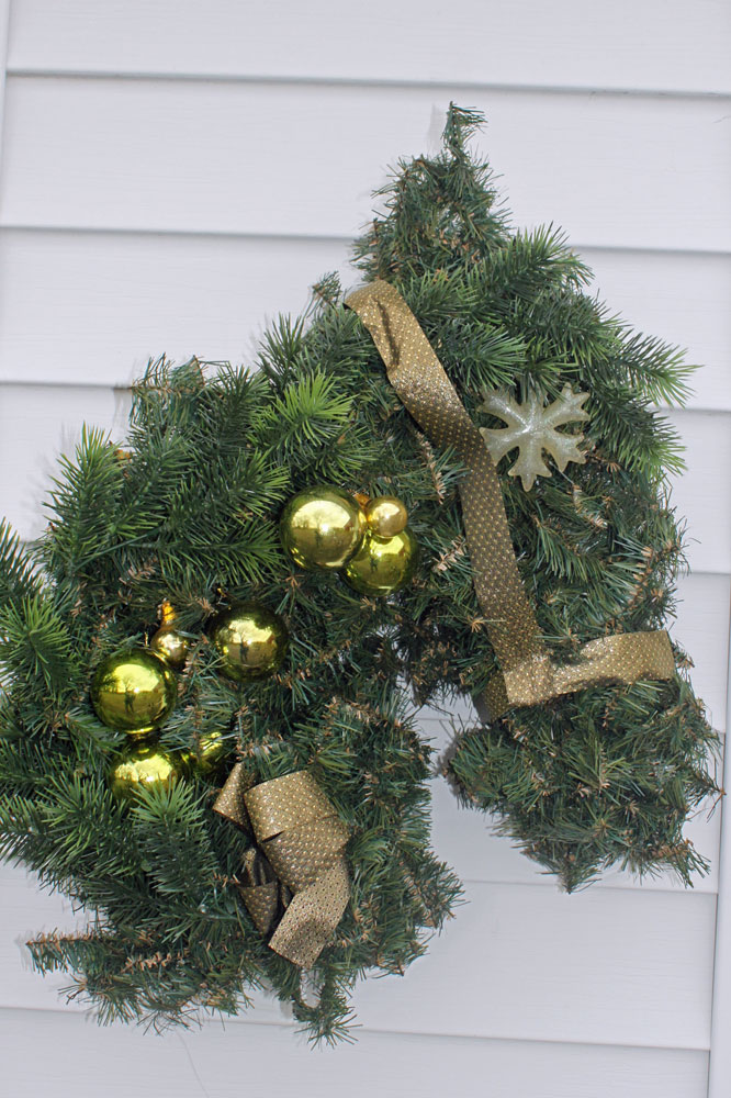 wreath-gold